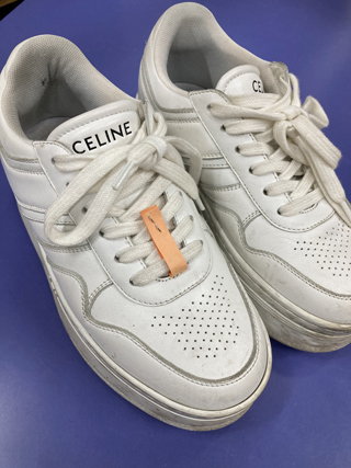 セリーヌ白スニーカー写真